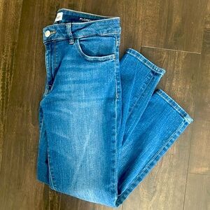 Instant Sculp crop jeans